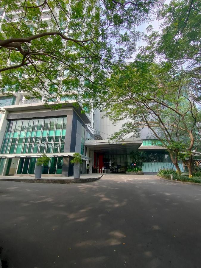 Super Penthouse Stmoritz Apartment, Lippomall Puri Indah Джакарта Экстерьер фото